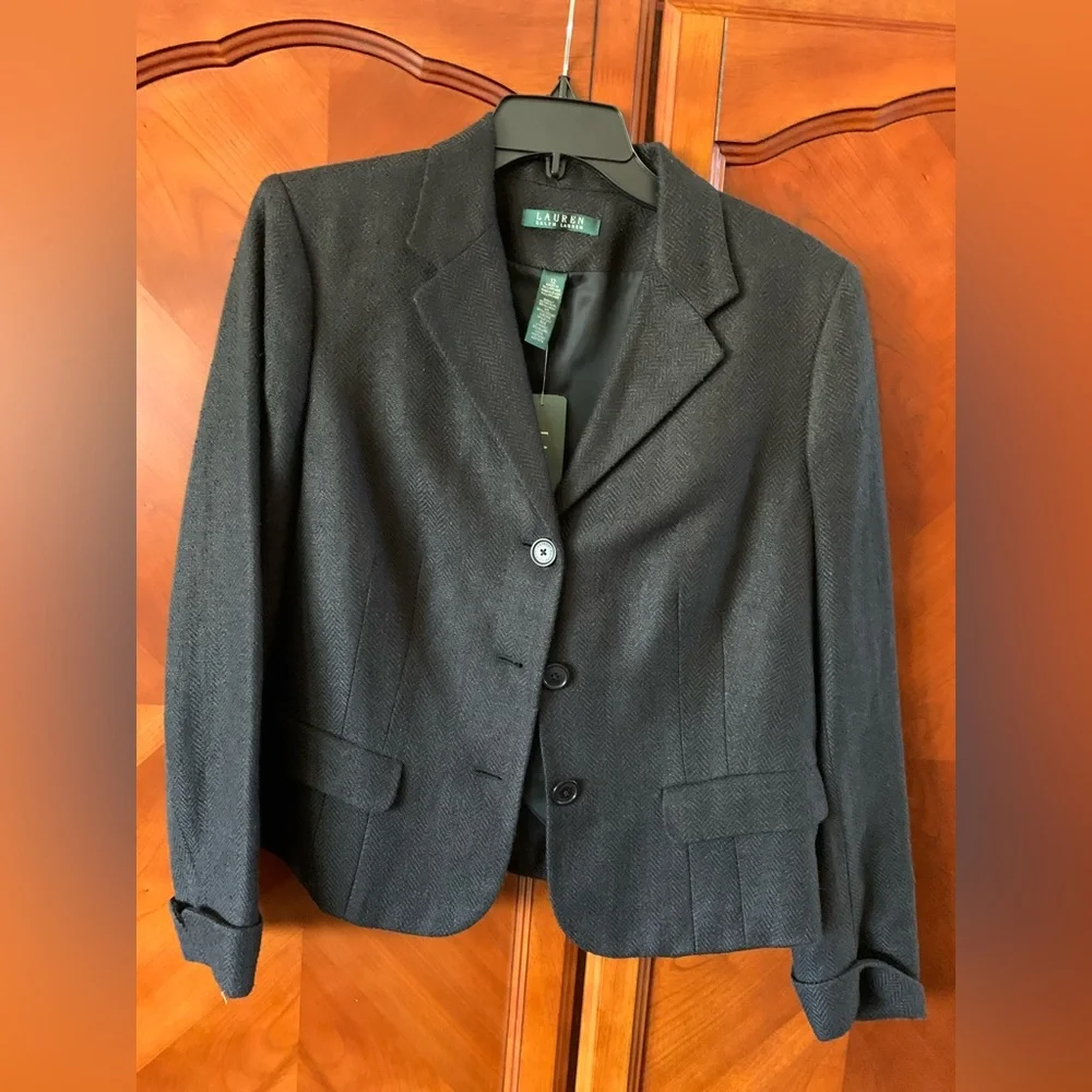 Jacket - Picture 1 of 5